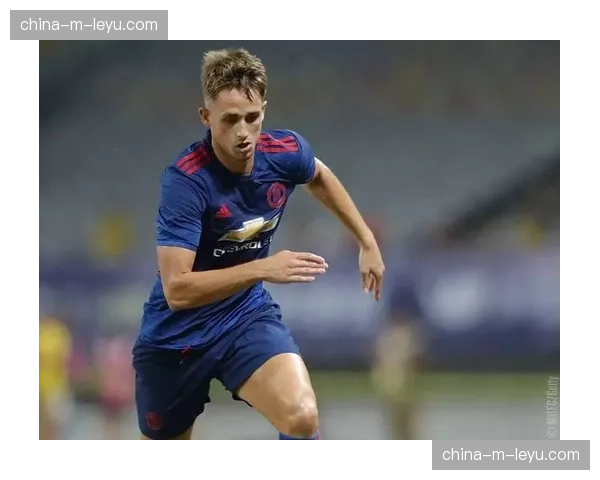 皇家社会日本季前赛,阿尔瓜西尔尝试让勒诺尔芒前提至后腰位置,以增强中场防守硬度 皇家社会日本季前赛,阿尔瓜西尔尝试让勒诺尔芒前提至后腰位置,以增强中场防守硬度